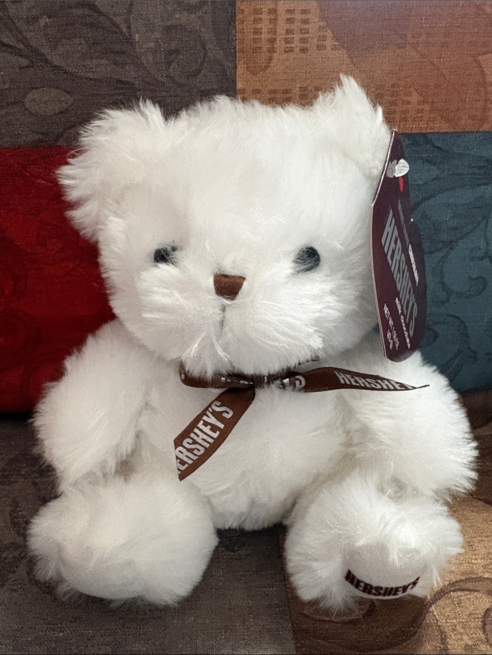 🛍️5/20🛍️Hershey’s White Plush Teddy Bear.